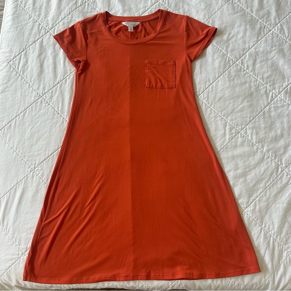 Market & Spruce Short Sleeve Crewneck Dress in Vibrant Orange